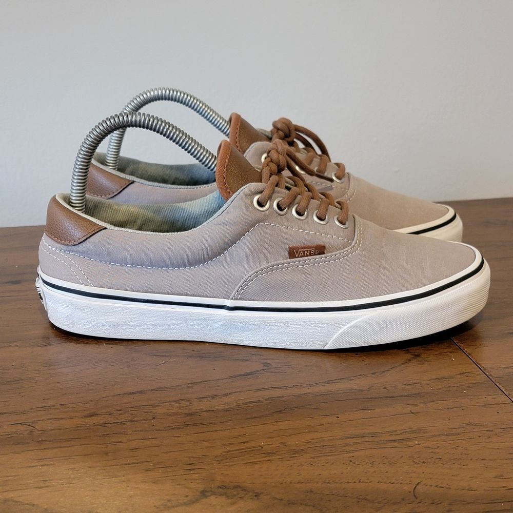 Vans Women's Sneakers in Tan and Brown